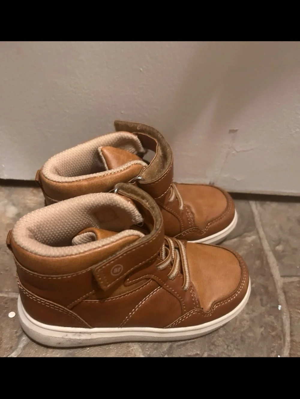 Stride Rite Kids Brown High-Top Sneakers